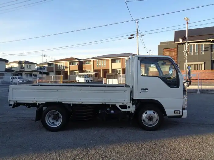 いすゞ エルフ 小型 平ボディ TRG-NHS85A H29の中古トラック画像2