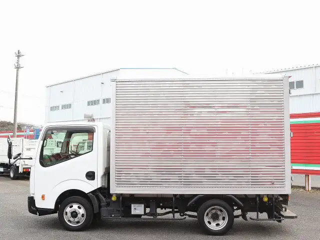 日産 アトラス 小型 アルミバン 3枚観音 CBF-SQ2F24の中古トラック画像6