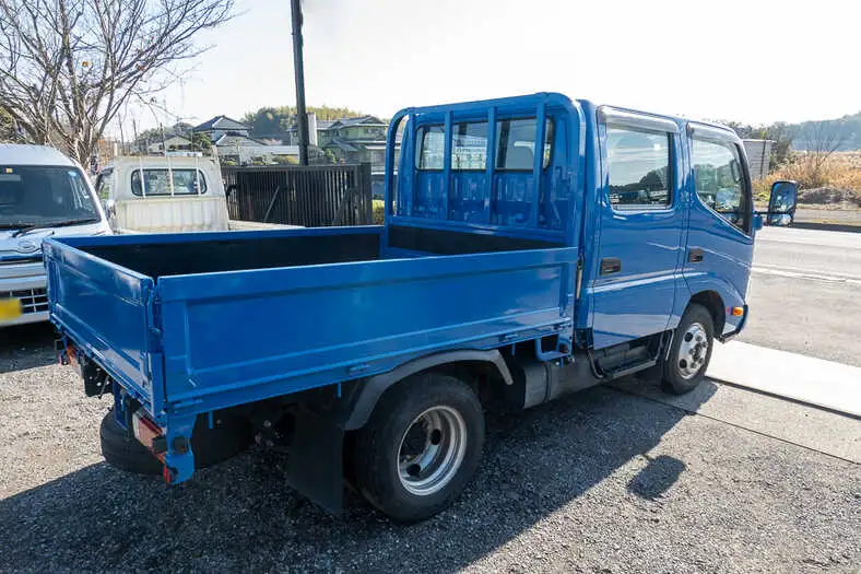 日野 デュトロ 小型 平ボディ Wキャブ TKG-XZU605Mの中古トラック画像3