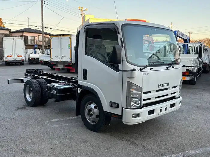 いすゞ エルフ 小型 シャーシ SKG-NPR85YN H26の中古トラック画像3