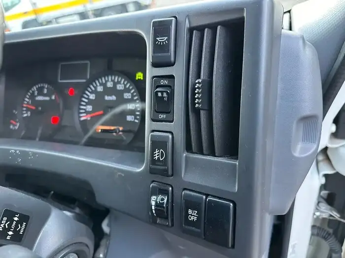 いすゞ エルフ 小型 シャーシ SKG-NPR85YN H26の中古トラック画像10