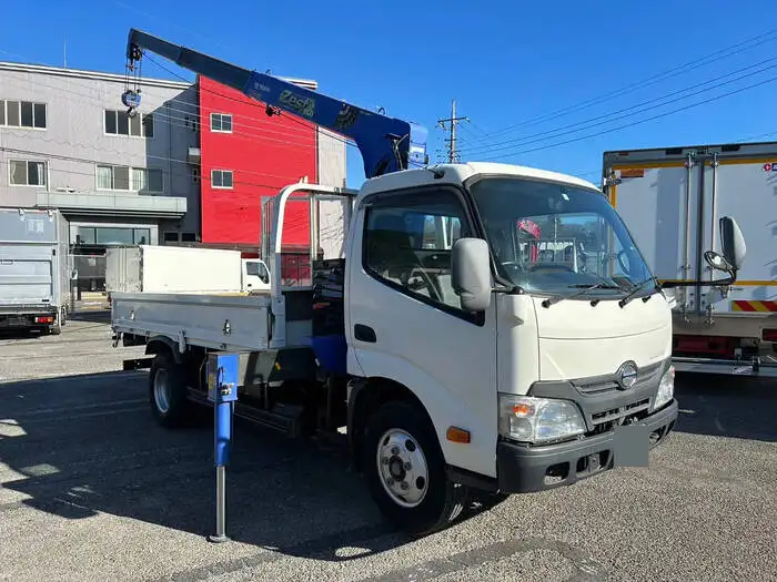 日野 デュトロ 小型 クレーン付 3段 ラジコンの中古トラック画像2