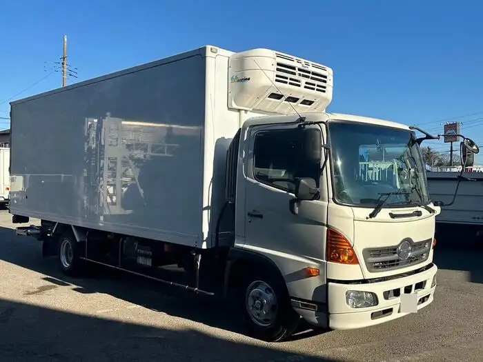 日野 レンジャー 中型/増トン 冷凍冷蔵 低温 パワーゲートの中古トラック画像3