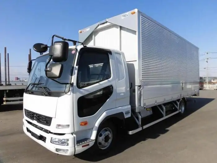 三菱 ファイター 中型/増トン ウイング エアサス ベッドの中古トラック画像1