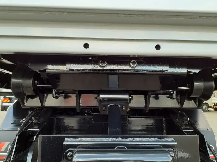 三菱 キャンター 小型 車両重機運搬 ラジコン ウインチの中古トラック画像13