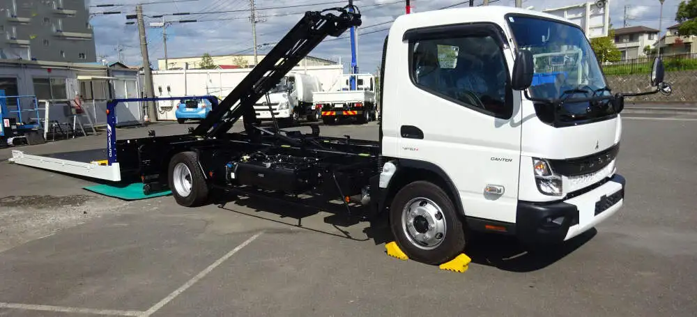 三菱 キャンター 小型 車両重機運搬 ラジコン ウインチの中古トラック画像2