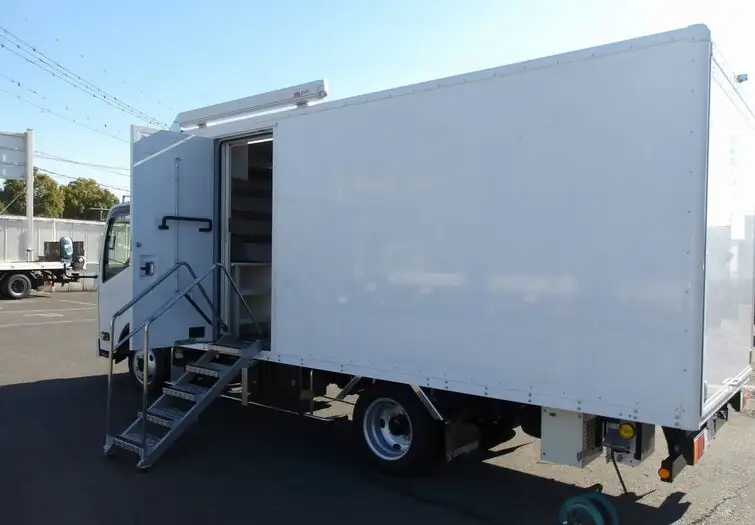 いすゞ エルフ 小型 特殊車両 TPG-NMR85AN H28の中古トラック画像3