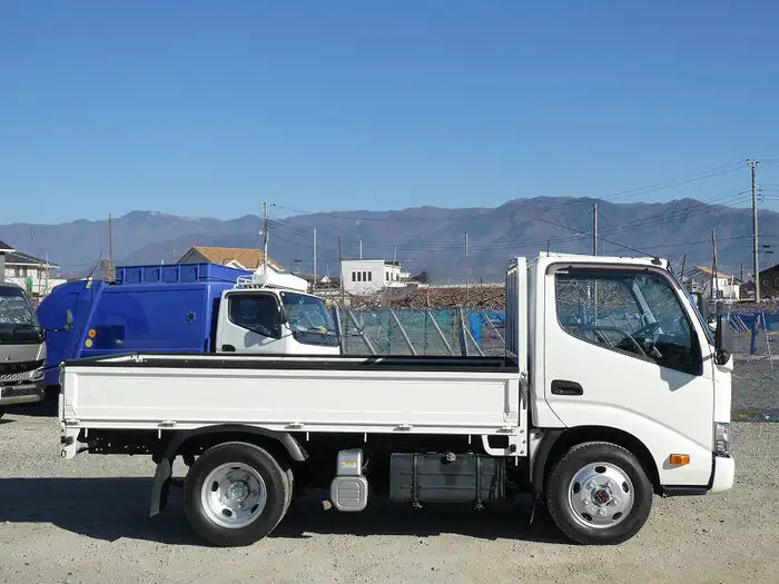 日野 デュトロ 小型 平ボディ TKG-XZU675M H30の中古トラック画像4