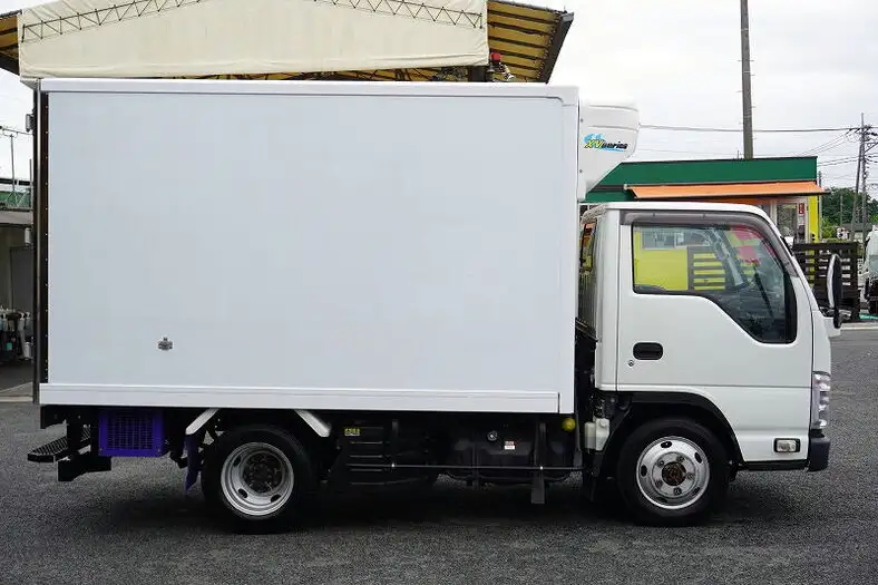 いすゞ エルフ 小型 冷凍冷蔵 低温 スタンバイの中古トラック画像2