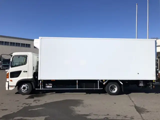 日野 レンジャー 中型/増トン 冷凍冷蔵 低温 パワーゲートの中古トラック画像3