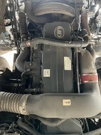 日産UD クオン 大型 トラクター ベッド QKG-GK6XABの中古トラック画像11