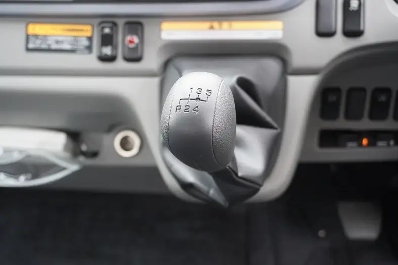 三菱 キャンター 小型 クレーン付 4段 ラジコンの中古トラック画像14