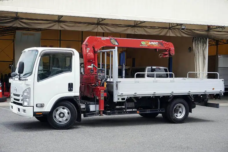マツダ タイタン 小型 クレーン付 床鉄板 アルミブロックの中古トラック画像1