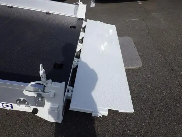 三菱 ファイター 中型/増トン 車両重機運搬 4段クレーン ラジコンの中古トラック画像8