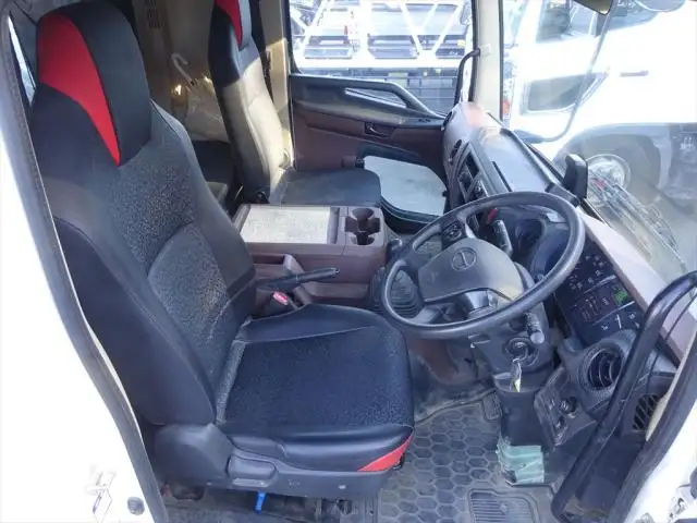 日野 レンジャー 中型/増トン タンク車 ローリー 2KG-FD2ABAの中古トラック画像12