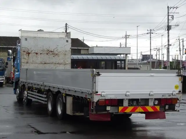 日野 プロフィア 大型 平ボディ の中古トラック【車両No.158772