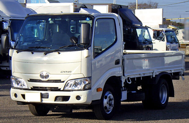 トヨタ ダイナ 小型 平ボディ 10尺 2RG-XZC605