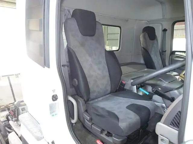 日産UD クオン 大型 トラクター 1デフ エアサスの中古トラック画像11