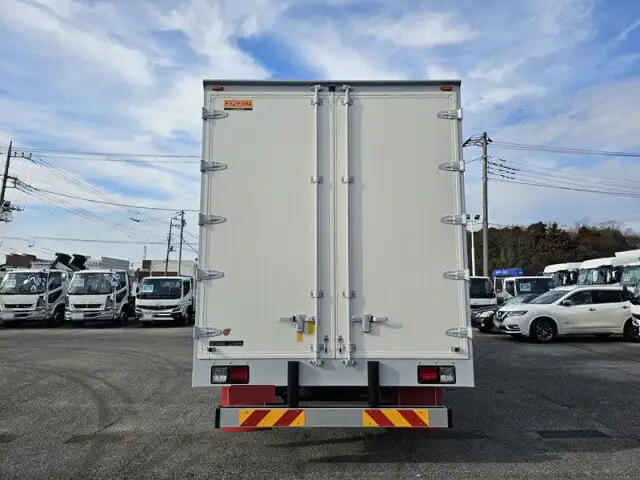 日野 レンジャー 中型/増トン ウイング エアサス ベッドの中古トラック画像6