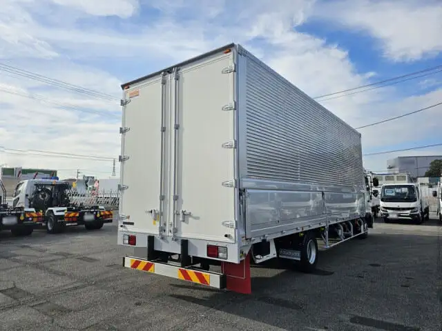 日野 レンジャー 中型/増トン ウイング エアサス ベッドの中古トラック画像5