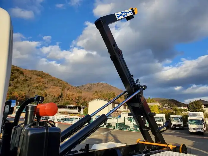 日野 デュトロ 小型 アームロール ツインホイスト 2RG-XZU605Mの中古トラック画像8
