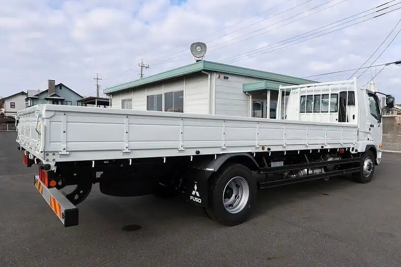 三菱 ファイター 中型/増トン 平ボディ ベッド 2KG-FK62FZの中古トラック画像4