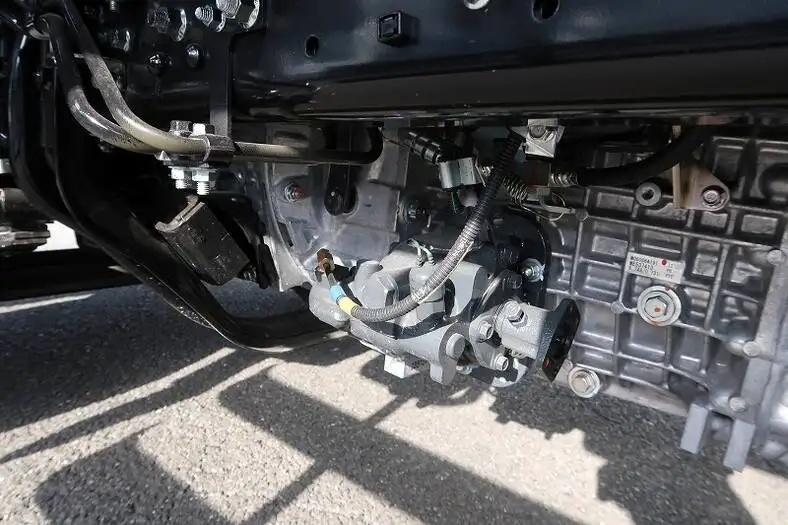 三菱 ファイター 中型/増トン 平ボディ ベッド 2KG-FK62FZの中古トラック画像12