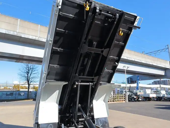三菱 キャンター 小型 ダンプ ローダー 2RG-FBA60の中古トラック画像10