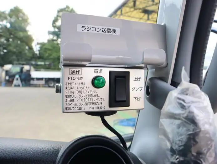 三菱 キャンター 小型 ダンプ ローダー 2RG-FBA60の中古トラック画像16
