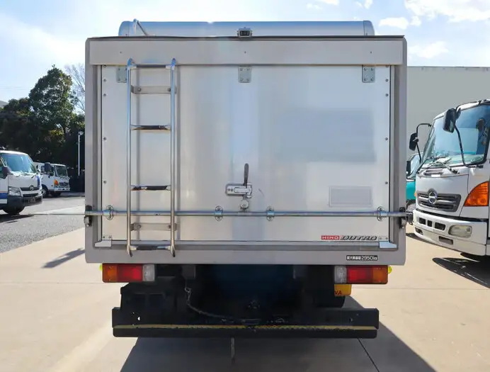 日野 デュトロ 小型 アルミバン ボトルカー TPG-XZU645Mの中古トラック画像4