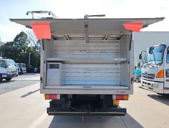 日野 デュトロ 小型 アルミバン ボトルカー TPG-XZU645Mの中古トラック画像5