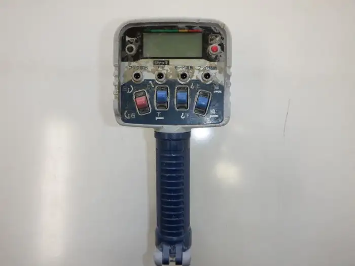 いすゞ エルフ 小型 クレーン付 床鉄板 4段の中古トラック画像9