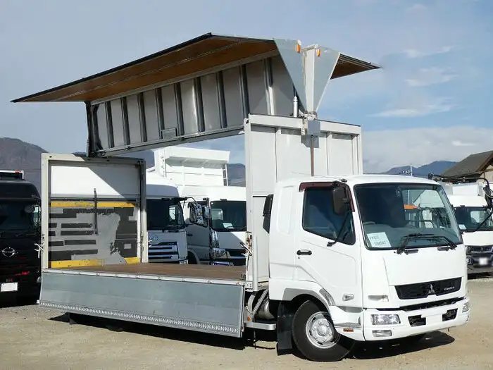 三菱 ファイター 中型/増トン ウイング パワーゲート ベッドの中古トラック画像9