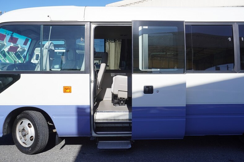 トヨタ コースター 小型 バス マイクロバス SDG-XZB50｜画像5