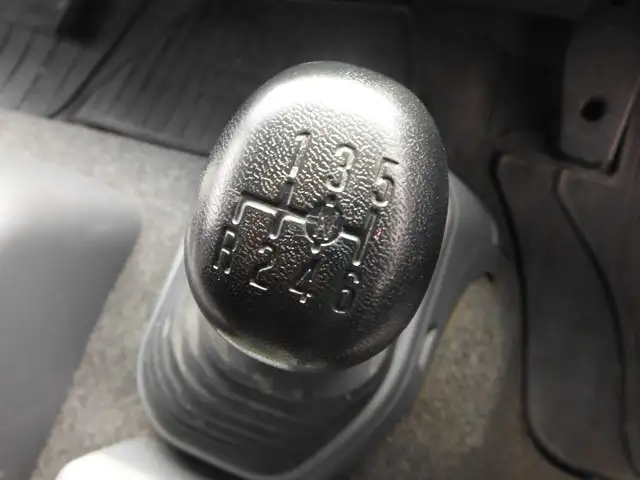 いすゞ フォワード 中型/増トン ウイング エアサス ベッドの中古トラック画像11