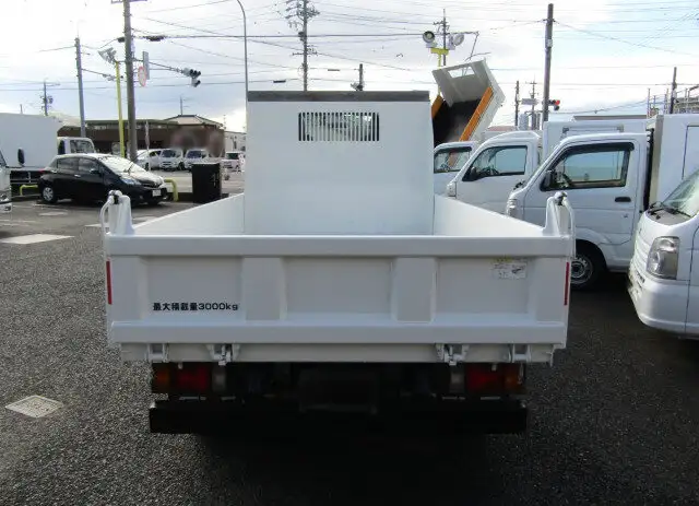 いすゞ エルフ 小型 ダンプ 2RG-NKR88AD R2の中古トラック画像3