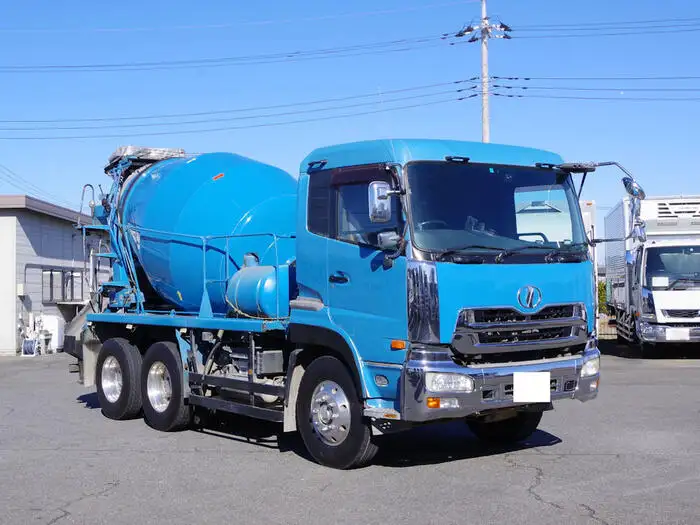 日産UD クオン 大型 ミキサー・ポンプ ミキサー車 ADG-CW2XL の