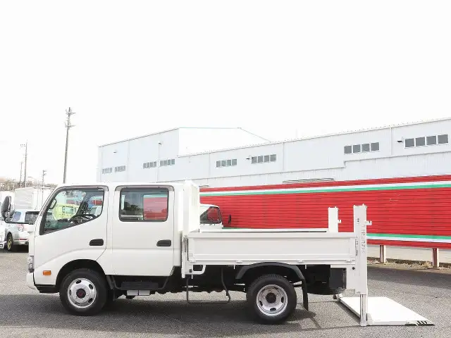 日野 デュトロ 小型 平ボディ Wキャブ パワーゲートの中古トラック画像12