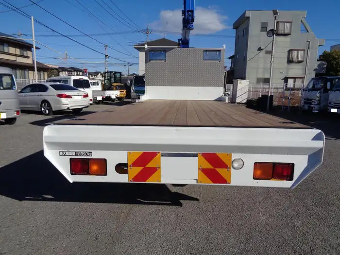 いすゞ フォワード 中型/増トン 車両重機運搬 3段クレーン ラジコンの中古トラック画像4