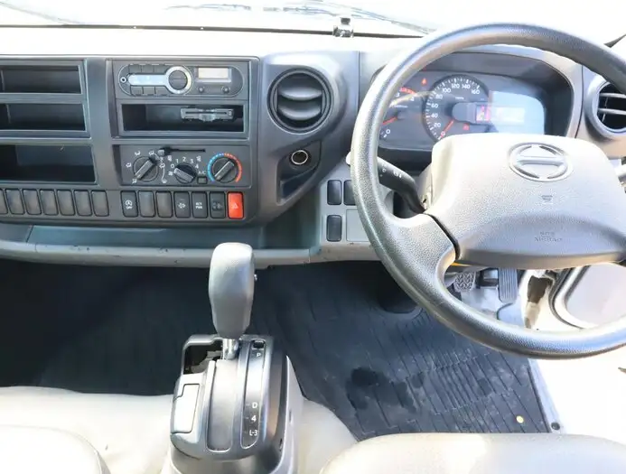 日野 デュトロ 小型 平ボディ TPG-XZC710M H29の中古トラック画像12