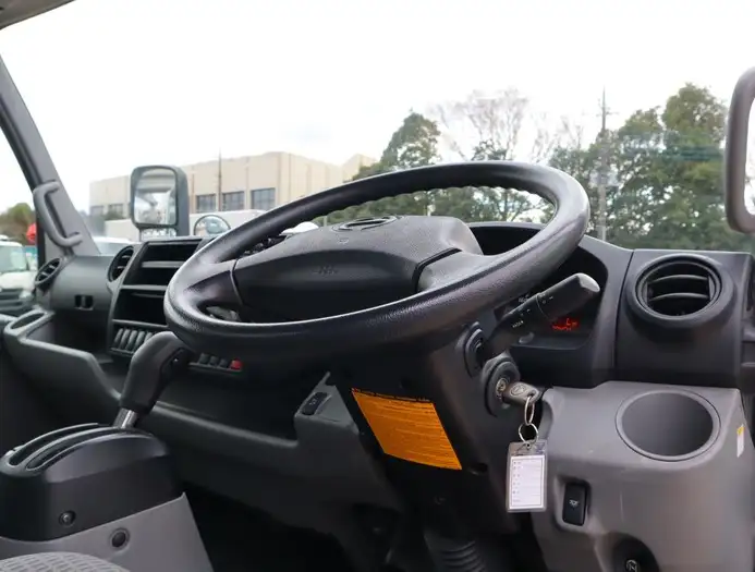 日野 デュトロ 小型 平ボディ 床鉄板 TKG-XZU710Mの中古トラック画像9
