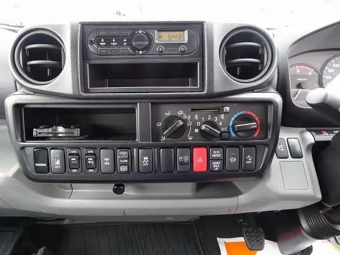 日野 デュトロ 小型 ウイング TKG-XZU695M H30の中古トラック画像15