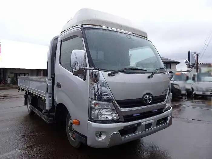 トヨタ ダイナ 小型 平ボディ 床鉄板 TKG-XZU775の中古トラック画像4