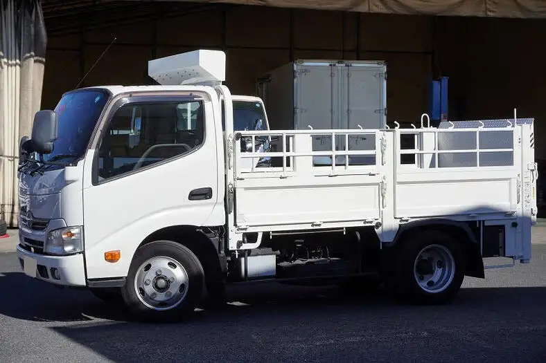 日野 デュトロ 小型 平ボディ パワーゲート 床鉄板 の中古トラック【車両No.159554】