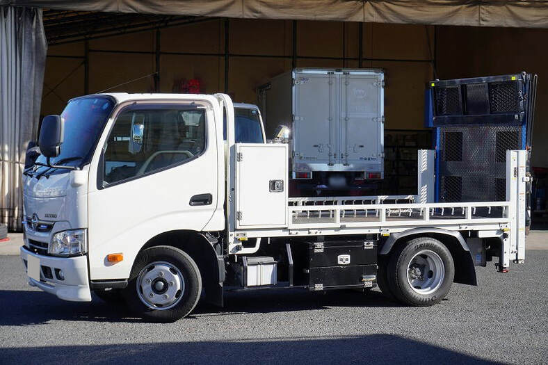 日野 デュトロ 小型 平ボディ パワーゲート 床鉄板｜画像1