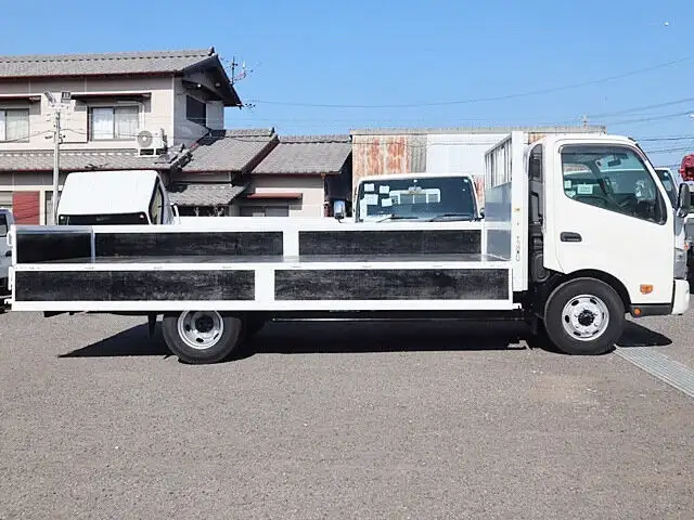 日野 デュトロ 小型 平ボディ 床鉄板 2KG-XZU720Mの中古トラック画像9