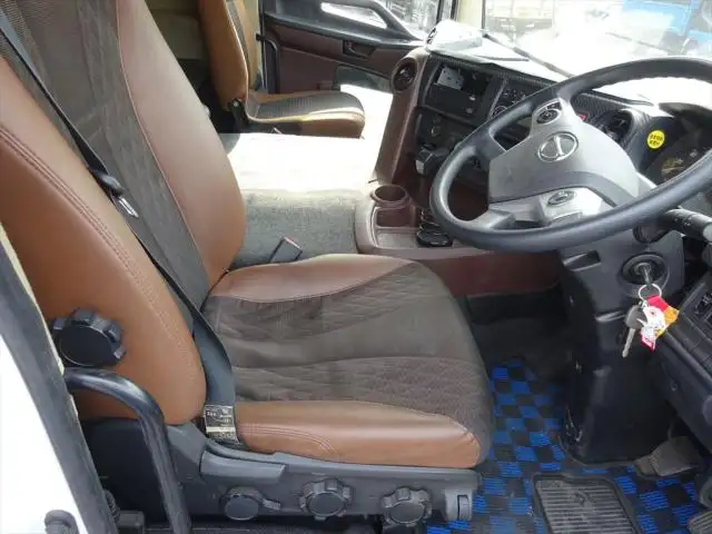日野 プロフィア 大型 トラクター ハイルーフ 1デフの中古トラック画像11