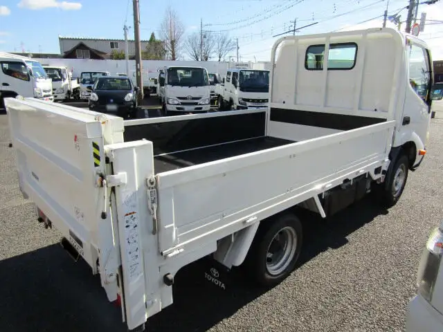 トヨタ ダイナ 小型 平ボディ パワーゲート LDF-KDY221の中古トラック画像2