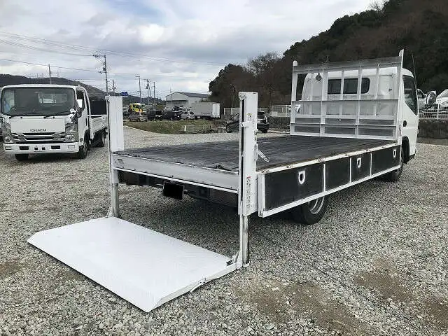 三菱 キャンター 小型 平ボディ パワーゲート KK-FE82EEの中古トラック画像4