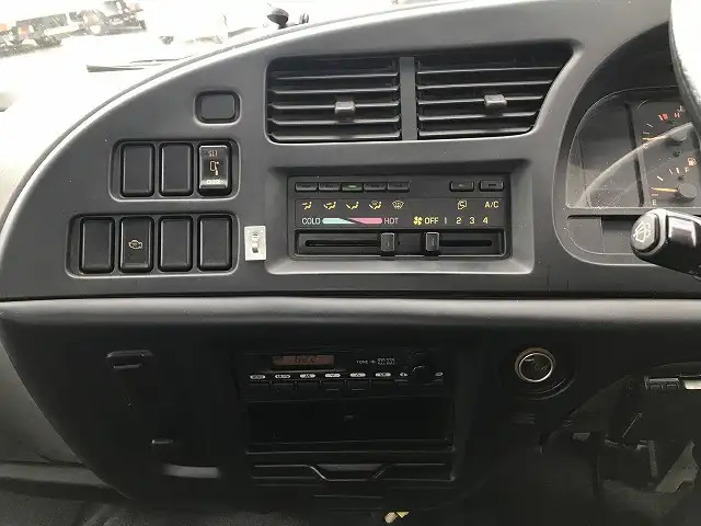 いすゞ フォワード 中型/増トン 平ボディ 床鉄板 ADG-FRR90K3Sの中古トラック画像11